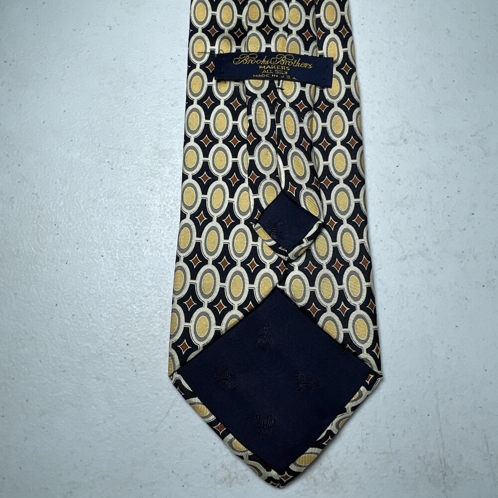 BROOKS BROTHERS Makers silk tie Gold Made in USA 58" x 4"